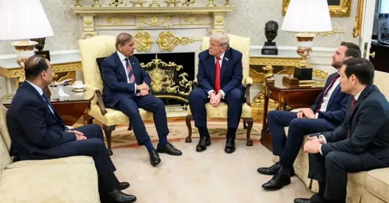 মার্কিন প্রেসিডেন্টের সঙ্গে পাকিস্তানের প্রধানমন্ত্রী